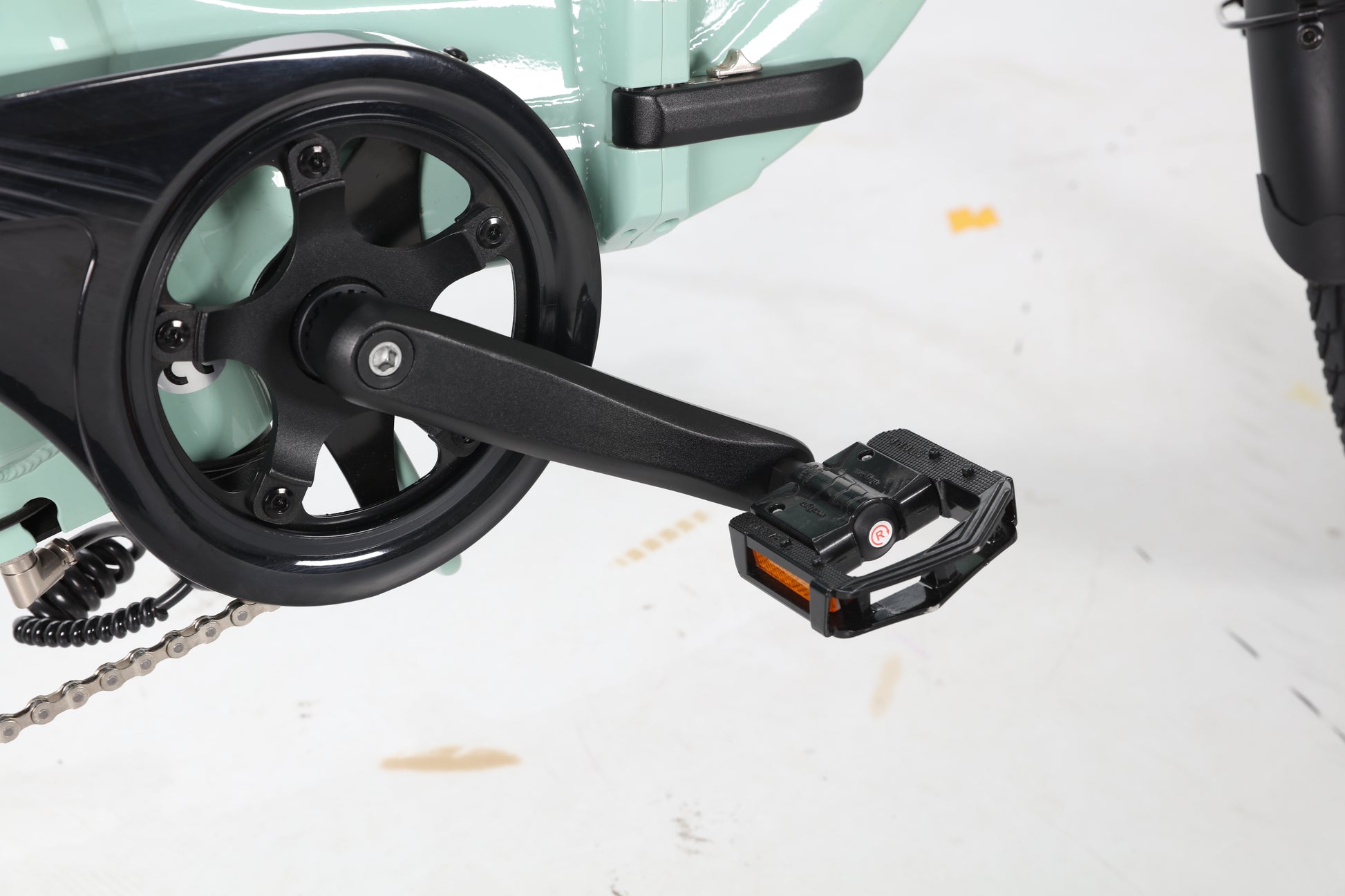 Evvolt Fjord lysegrønn – Shimano Altus gir detalj