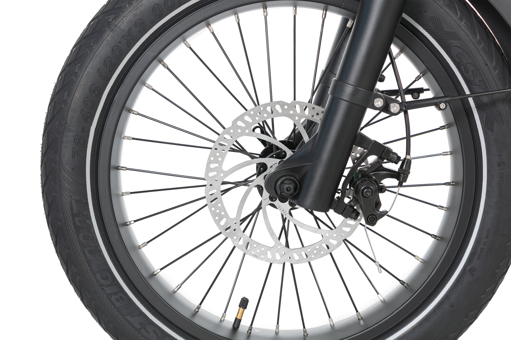 Evvolt Kyst stålblå – fronthjul med Tektro skivebrems detalj