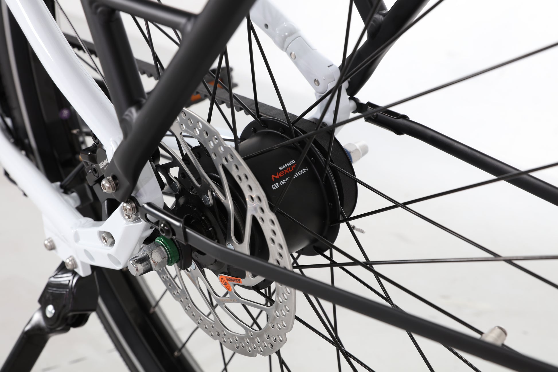 Evvolt Luxe Shimano Nexus 8-gir detalj – snøhvit