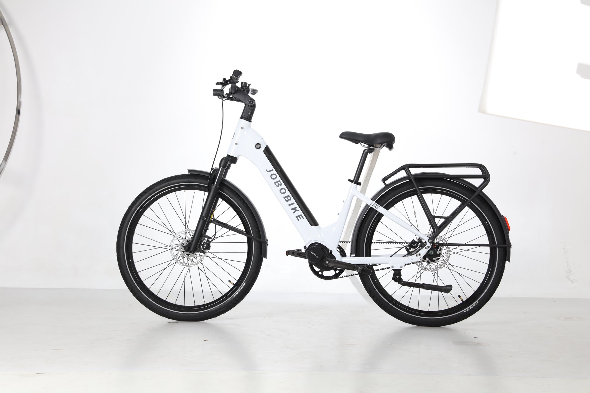 Evvolt Luxe elsykkel snøhvit – profil fra høyre