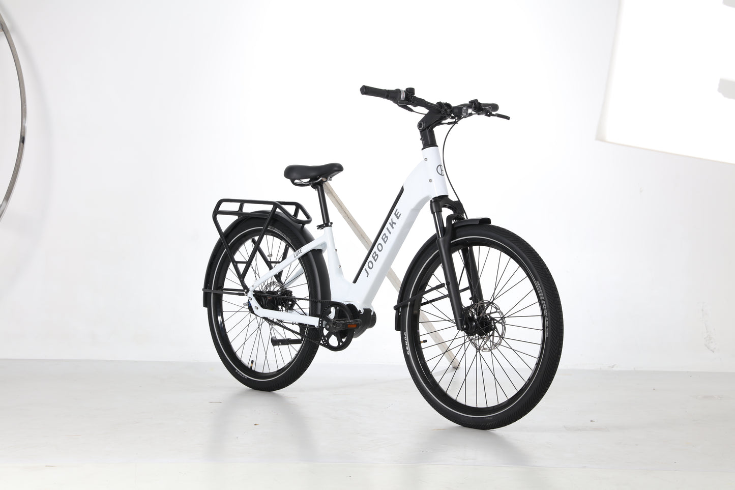 Evvolt Luxe elsykkel snøhvit – 3/4-vinkel forfra