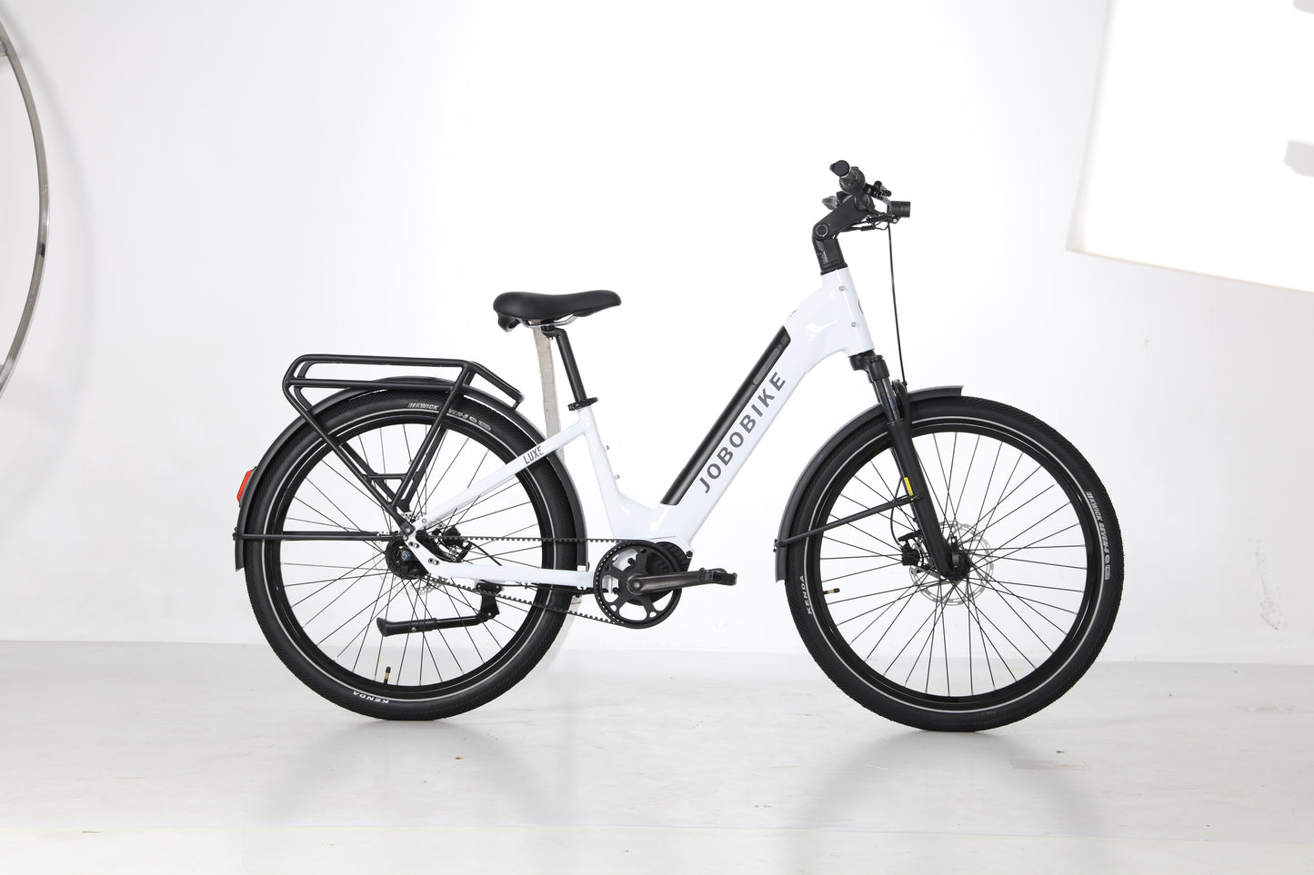 Evvolt Luxe elsykkel snøhvit – profil fra venstre