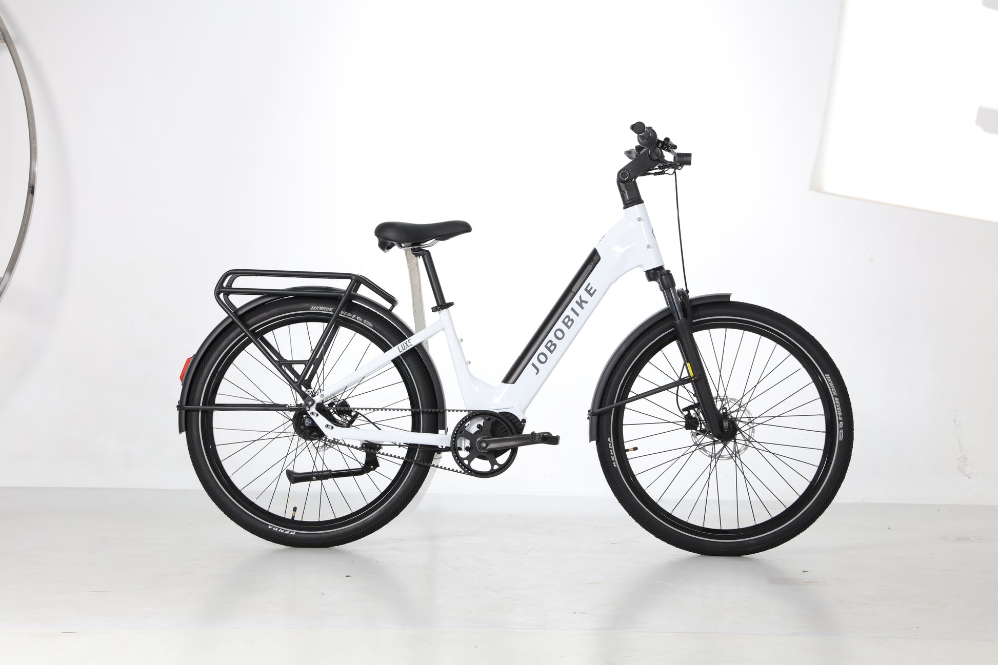 Evvolt Luxe elsykkel snøhvit – profil fra venstre