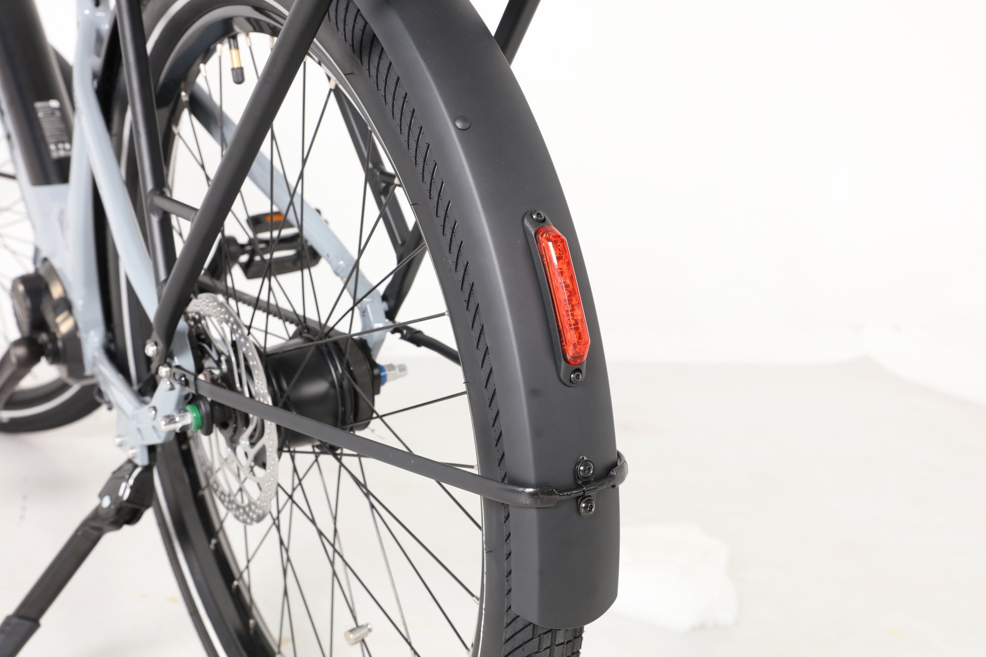 Evvolt Luxe bakskjerm med LED-baklys – sølvgrå