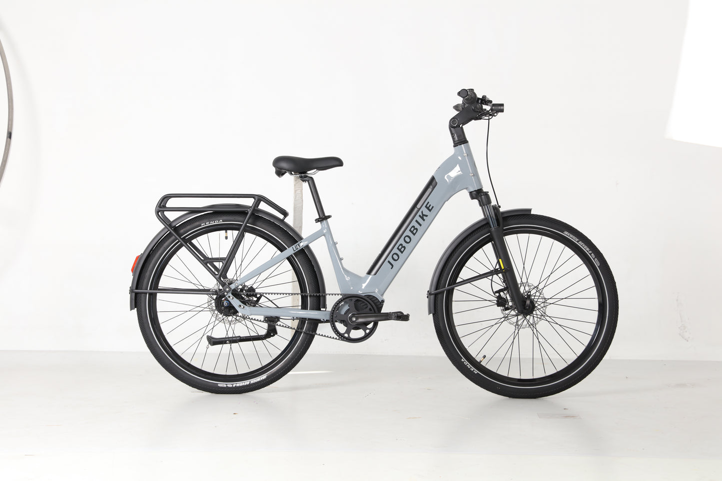 Evvolt Luxe elsykkel sølvgrå – profil fra venstre