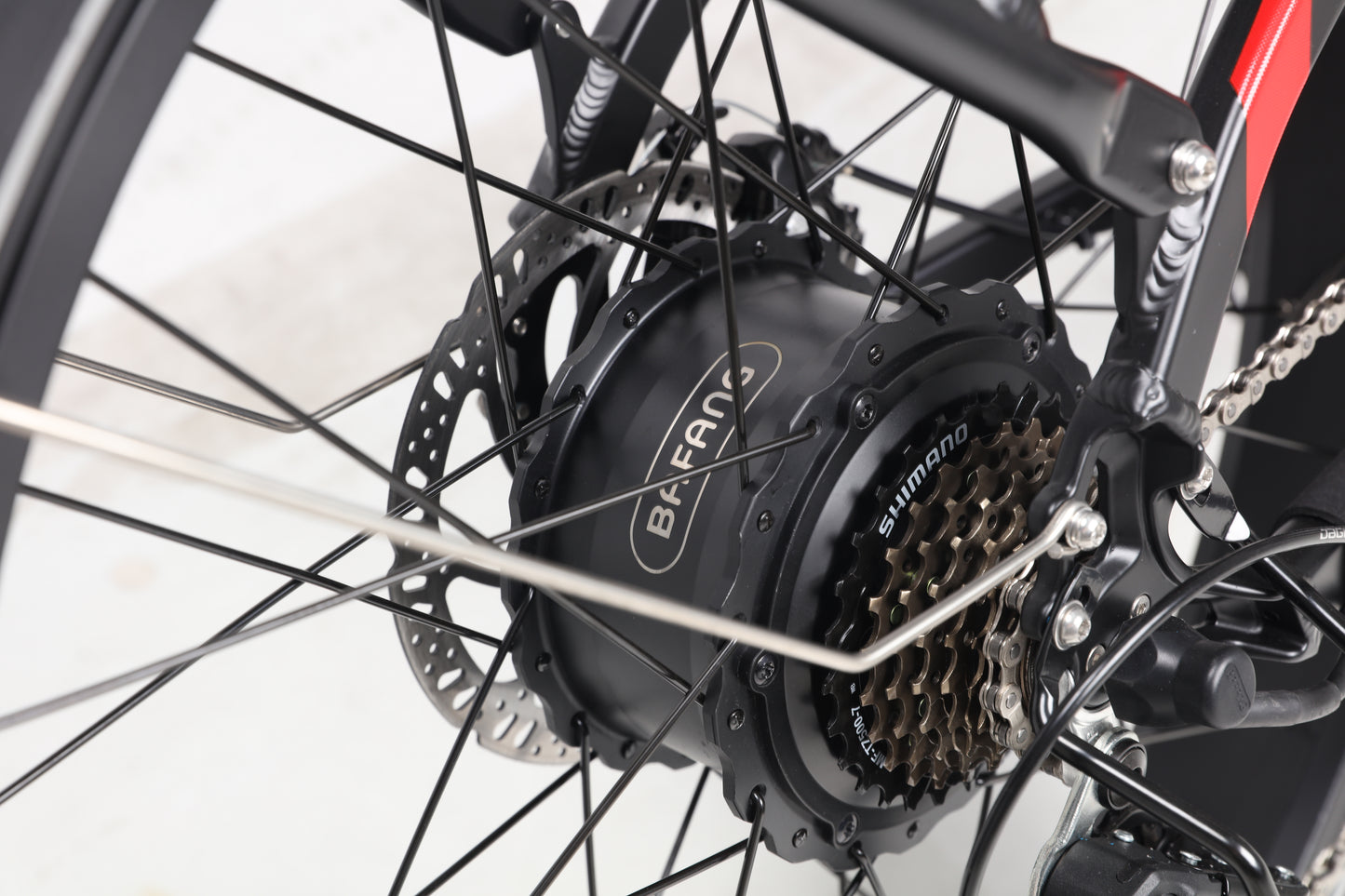 Evvolt Topp mattsvart – Bafang motor og Shimano kassett detalj