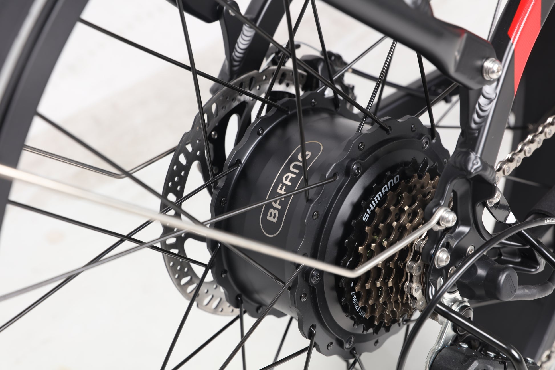 Evvolt Topp mattsvart – Bafang motor og Shimano kassett detalj