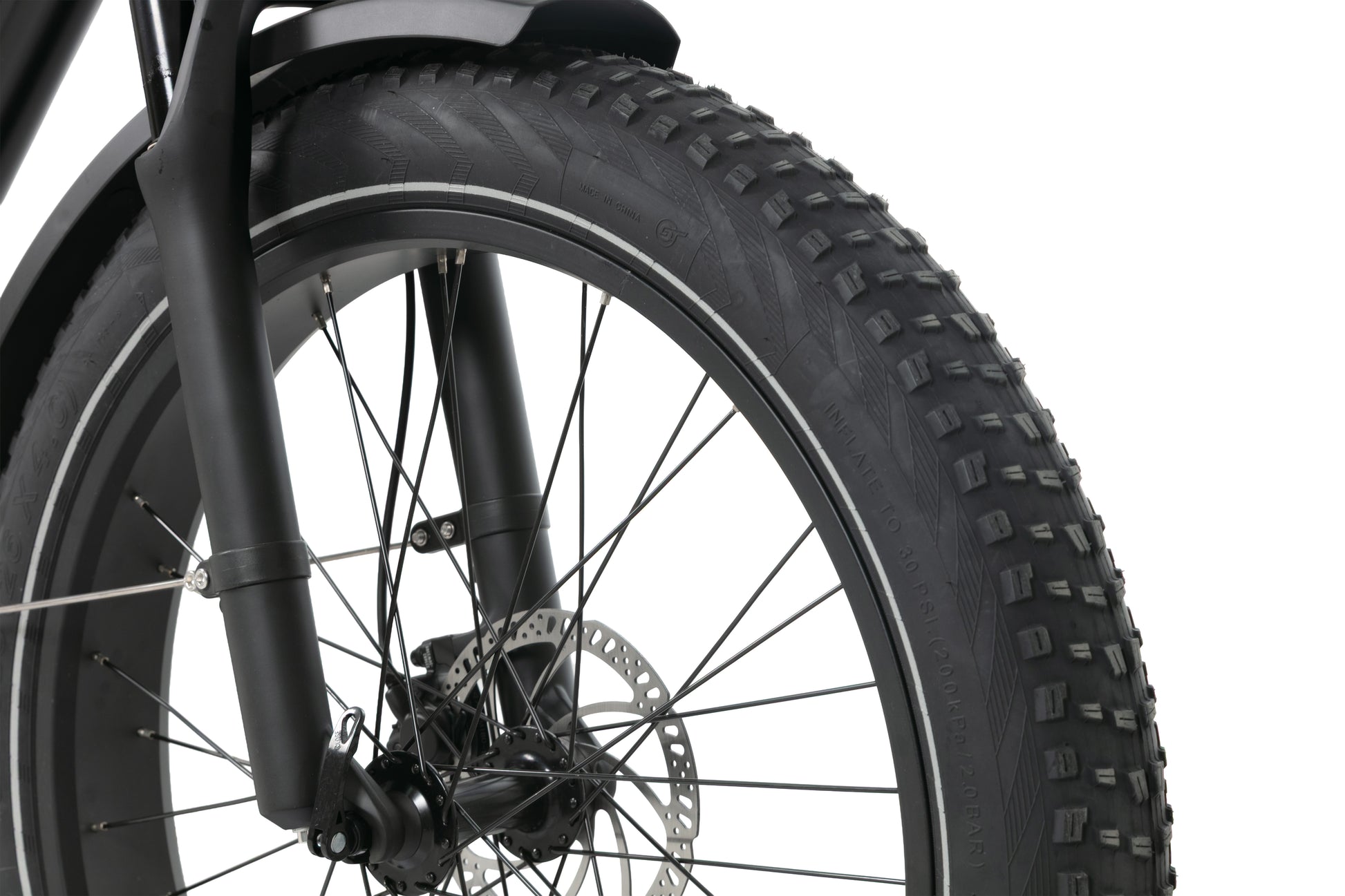 EVVOLT Topp Pro CST BFT 26x4.0 fatdekk på fronthjul med hydraulisk skivebremse og sort frontgaffel
